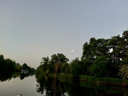 Allein eine Nacht-Tour auf der Dove Elbe